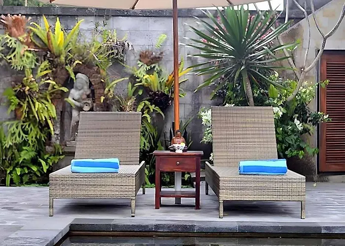 Umah Hotel 2*